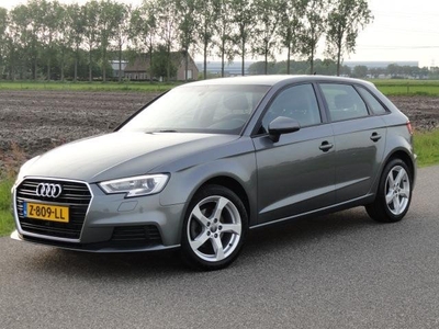 Audi A3 SPORTBACK 30TFSI Pro Line FULL LED+ECC+NAVIG+PDC