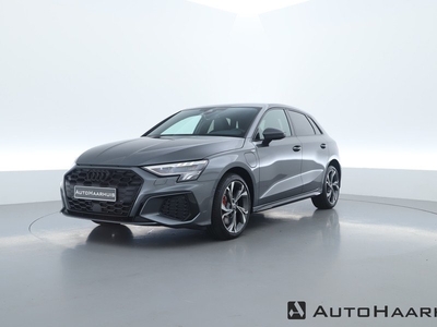 Audi A3 Sportback 45 TFSI e 2 x S Line Competition | Navi by App | Camera | Kuipstoelen | 18'' | Keyless | Elek. Achterklep