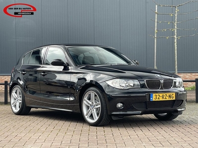 BMW 1-serie 130i Introduction / NL-auto / dealer OH /