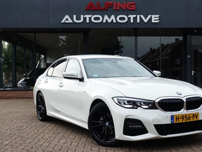 BMW 3-serie 320i Aut M-Sport Shadow Line Navi Leder / Alcantara