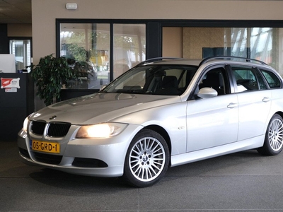 BMW 3-serie Touring 318i Executive Navi Cruise Pdc MF-Stuur Climate