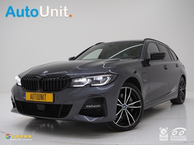 BMW 3 Serie Touring 330e xDrive M-Sport | Panoramadak | Laser | Adaptive | 360 | Head Up | Trekhaak