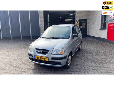 Hyundai Atos 1.1i Active Young | NIEUWE APK | ELEKTR. RAMEN | TREKHAAK | 3 MAANDEN GARANTIE*|