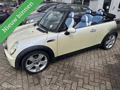 Mini Cabrio 1.6 Cooper Chili Automaat