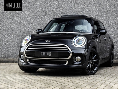 MINI Mini ***VERKOCHT***1.5 Cooper Chili Aut. | 5-Deurs | Navigatie | Half Leder | LED | PDC | NL Auto | Midnight Black