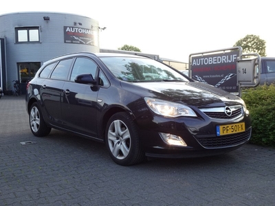 Opel Astra Sports Tourer 1.6i 116PK