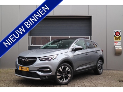 Opel Grandland X 1.2 Turbo Ultimate, Stoelen verwarmd Voor/Achter, Stuurwiel verwarmd, Apple Carplay