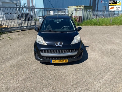 Peugeot 107 1.0-12V XS