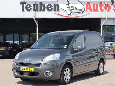 Peugeot Partner 120 1.6 e-HDI L1 Navteq Navigatie, Climate control, Rechter zijdeur, 2 achterdeuren met ruiten, Trekhaak, Cruise control