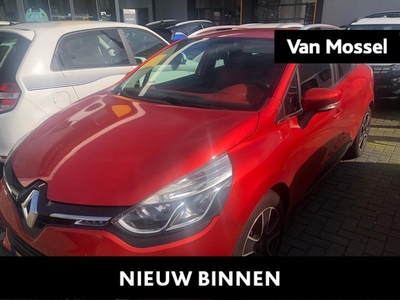 Renault Clio Estate TCe 90 Dynamique | Navigatie | Airco | Rood interieur | Lichtmetalen velgen met zwarte inleg | Metaalkleur | Trekhaak | Dakrails |