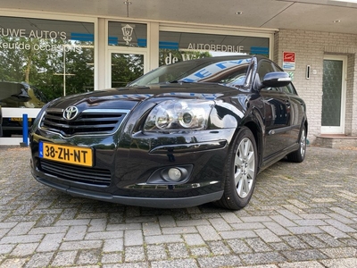 Toyota Avensis 1.8 VVTi Luna Business Audio navigatie/Cimate controle/Trekhaak/Multifunct. lederen stuur/Licht metaal