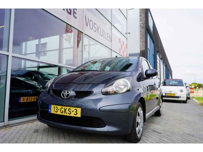 Toyota Aygo 1.0-12V +