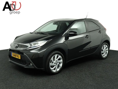 Toyota Aygo X 1.0 VVT-i MT first | NL Auto | Led Verlichting | Privacy Glas | Lichtmetalen Velgen | Achteruitrijcamera | Climate Control |