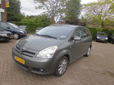 Toyota Verso 1.8 VVT-i Dynamic