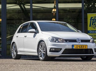 Volkswagen Golf 1.2 TSI Business Edition R Connected