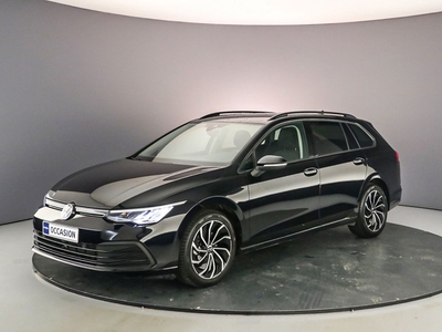 Volkswagen GOLF Variant Life 1.0 TSI 110pk Achteruitrijcamera, Stoelverwarming, Adaptive cruise control, DAB, Airco, Parkeersensoren, LED verlichting, App connect, Bluetooth, Radio, Keyless start