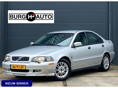 Volvo S40 2.0 Europa - AUTOMAAT - NL AUTO - AIRCO - STOELVERWARMING - CRUISE CONTROLE - NAP - YOUNGTIMER -