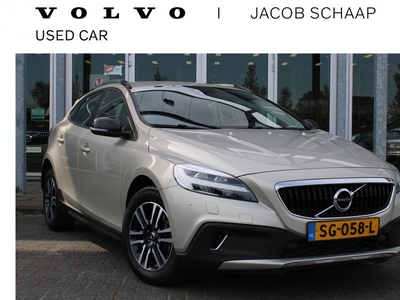 Volvo V40 Cross Country 1.5 T3 Nordic+ / Standkachel / Parkeersensoren V+A / Verw. Voorstoelen / LED