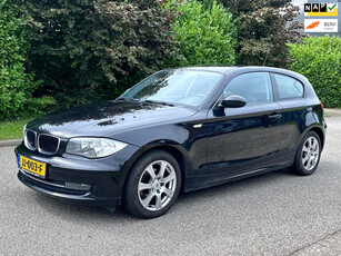 BMW 1-serie 116i Executive Cruise*Airco*LM velgen*Parkeersensoren*Dealer onderhouden*Nieuwe APK*