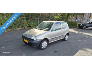 Fiat Seicento 1.1 Team LEUKE AUTO ZO INGERUILD DUS ZO WEG PRIJSJE