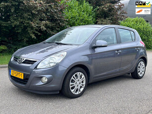 Hyundai I20 1.2i i-Motion 1e Eigenaar*Airco*NAP*Trekhaak*Parkeersensoren*Nieuwe APK*