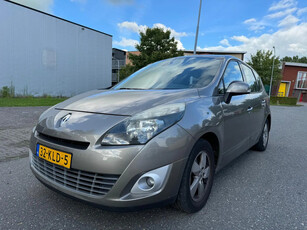 Renault Grand Scénic TE KOOP GEVRAAGD!!!!