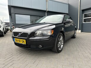 Volvo S 40 2.5 T5 Summum 220PK Clima Trekhaak APK juli 2025