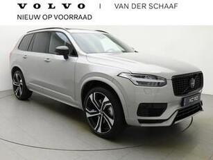 Volvo XC90 T8 455pk Recharge AWD Ultimate Dark / VOORRAADKORTING ? 4.750,- / LONG RANGE / NIEUW / DIRECT LEVERBAAR / B&W AUDIO / LUCHTVERING / BLACK PACK /