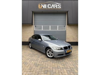 BMW 3-serie 320i Special EditionNaviLeerAutStoelverw