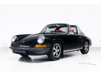 Porsche 911 2.4 Targa - Restored - Modified