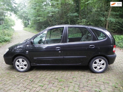 Renault Scénic 1.6-16V Dynamique