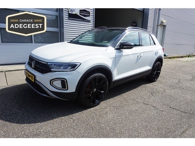 Volkswagen T-Roc 1.5 TSI Style CarplayZwart DakPDC