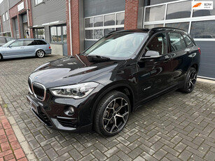 BMW X1 XDrive20i 192PK Sportline AUT LED Navi Stoelv Keyless