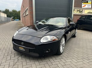 Jaguar XKR 4.2 V8 Coupé, mooi, youngtimer