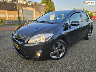 Toyota Auris GARANTIE 1.8 Full Hybrid Executive Business 89k km