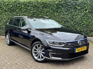 Volkswagen Passat Variant 1.4 TSI GTE Pano Navi Leder