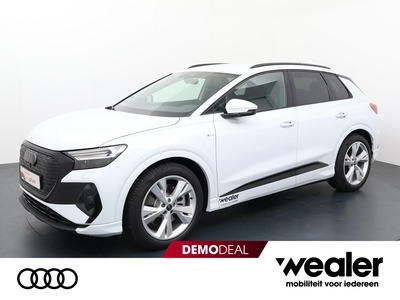 AUDI Q4 e-tron 40 S edition 77 kWh | Zwart optiek pakket | Privacy Glass | Achteruitrijcamera | Lichtpakket Ambiente Plus | Comfort pakket