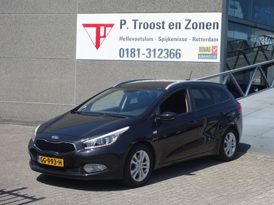 KIA CEE D 1.6 GDI ComfortLine NAVI/AIRCO/PARKEER CAMERA &P.SENSOREN/L.M. VELGEN/TRK HAAK.