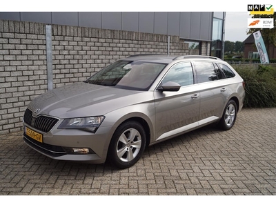 Skoda Superb Benzine