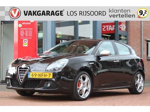 Alfa Romeo Giulietta 1.4 Turbo *Distinctive* | Trekhaak | Half- Lederen Bekleding | Top Onderhouden! | Orig. NL |