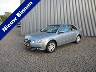 Audi A4 Limousine 2.0 Automaat Airco Trekhaak (bj 2006)