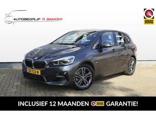 BMW 2-serie Active Tourer 218i Executive Sport Line // Trekhaak afneembaar - Navigatie - Camera - Inclusief 12 maanden garantie