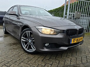 BMW 3-serie 320i Automaat Executive