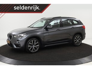 BMW X1 xDrive25d Sport Line Panoramadak Leder Harman