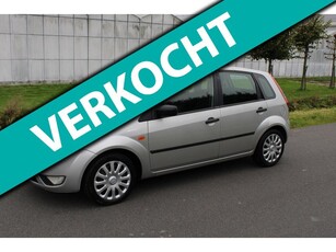 Ford Fiesta 1.6-16V Futura Automaat 5 Drs met Airco