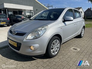 Hyundai i20 1.2i DynamicVersion 5D Airco 2010 Apk