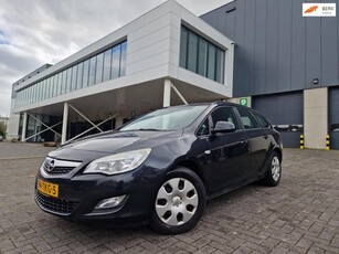 Opel Astra Sports Tourer 1.4 Business NAVI CRUISE TREKHAAK