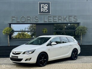 Opel Astra Sports Tourer 1.4 Turbo Sport Xenon Cruise