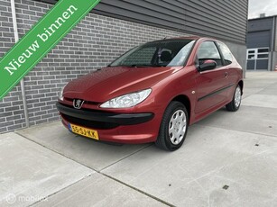 Peugeot 206 1.4 XS-line APKNAPNette AutoOnderhboekjes