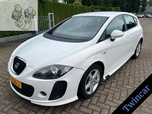 SEAT Leon 1.6 TDI 5-DRS SPORT ECC LMV CRUISE (bj 2010)